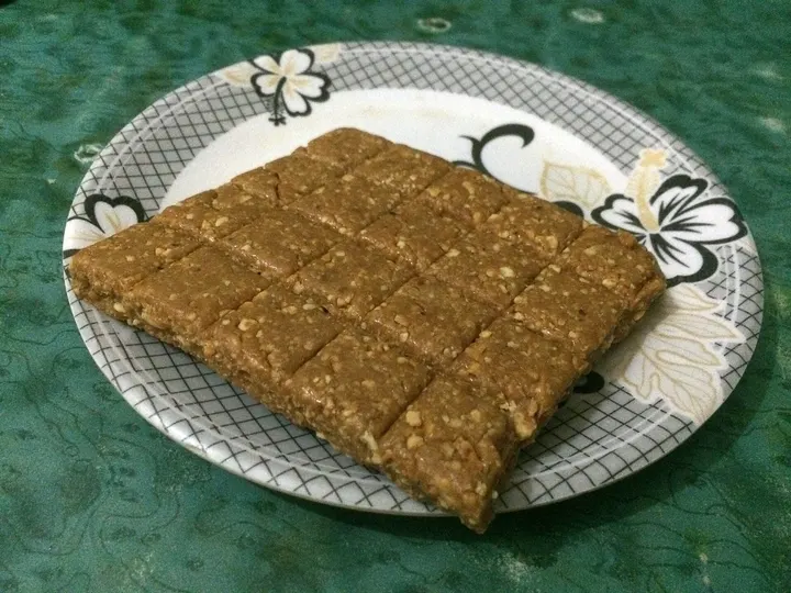 Lonavala chikki served on a plate.